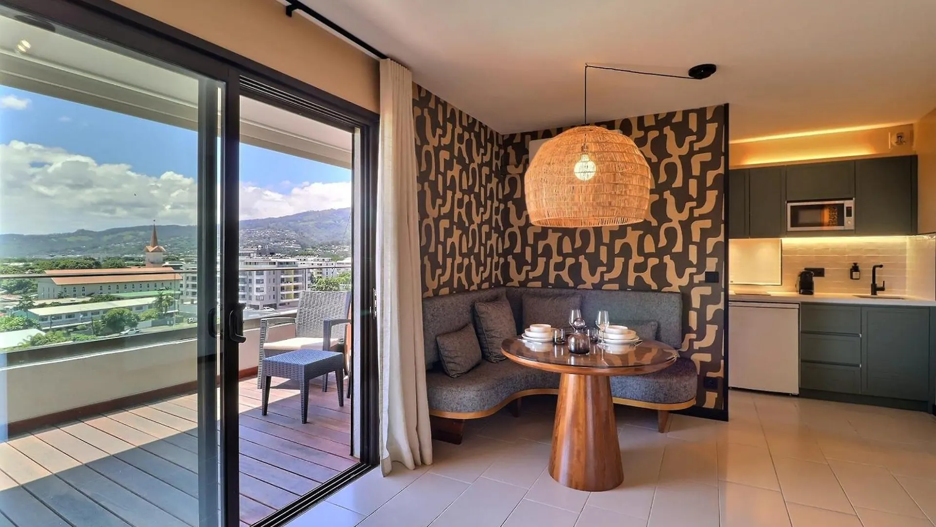 Mahana Suite City Center & Luxury Papeete  French Polynesia