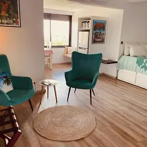  Apartment Teiki - Calme, Proche Centre-ville, Ferry & Aeroport